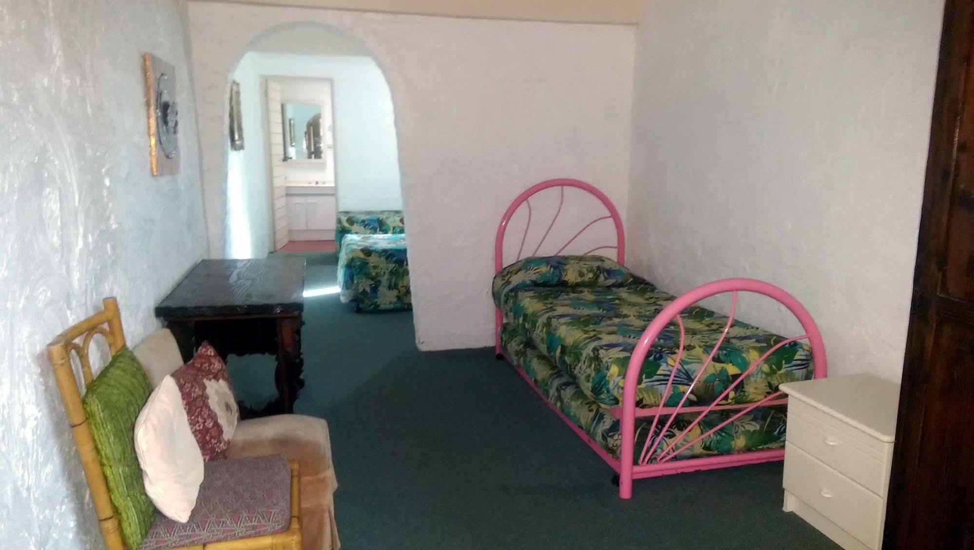 The Nambucca Motel Намбакка-Хедс Экстерьер фото